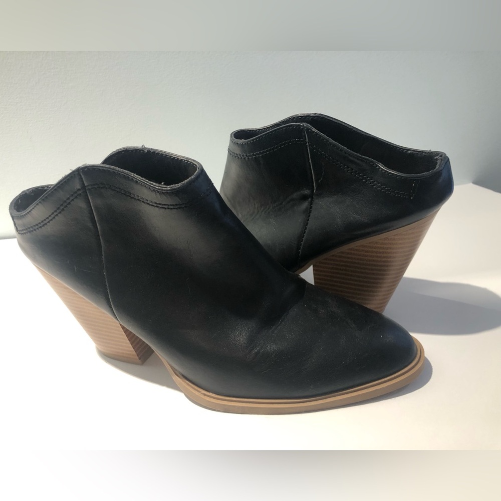 Dolce Vita 9.5 black high heel booties clogs Like new
